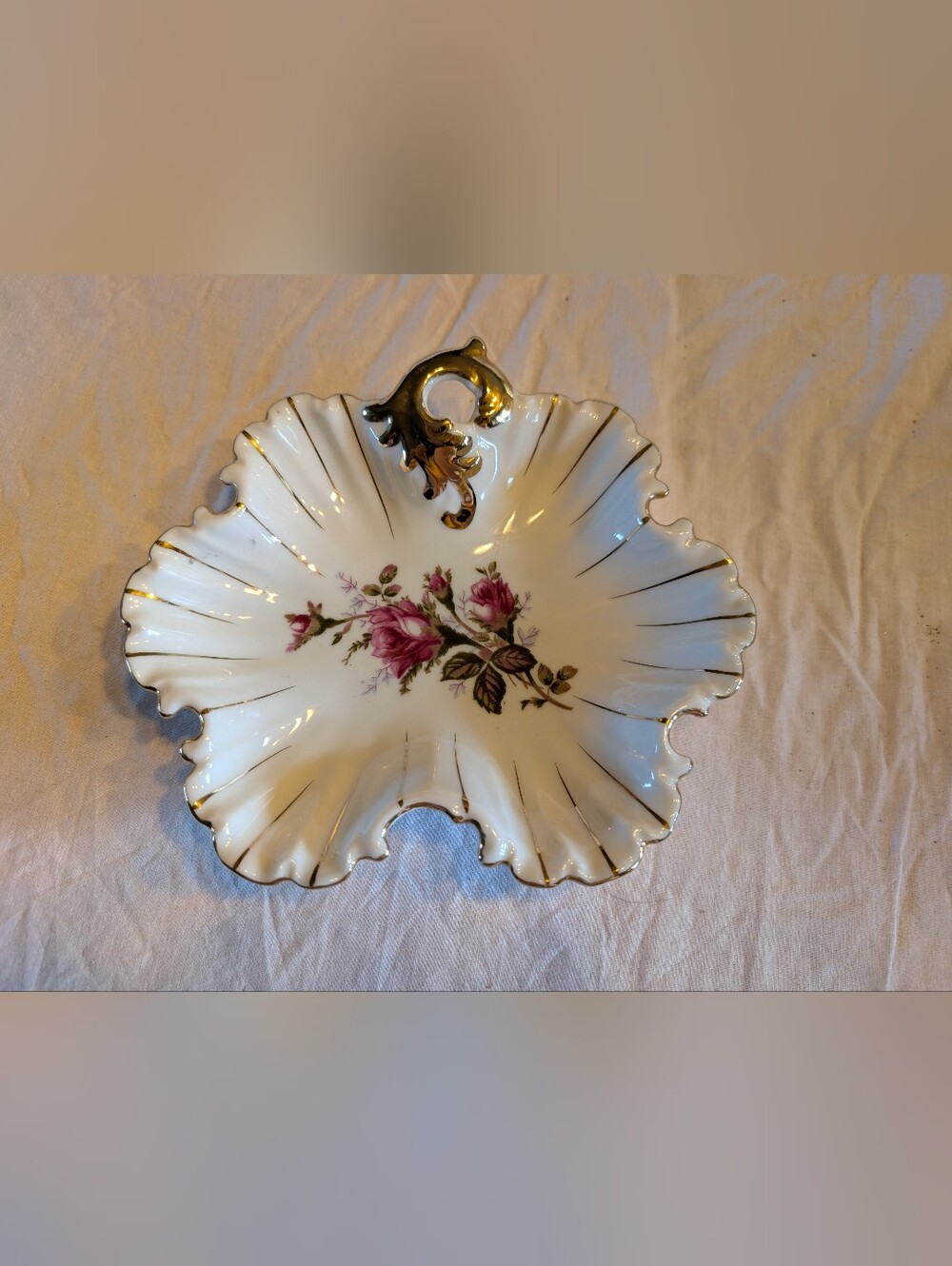 2/40$ Vintage White Porcelain Scalloped Bowl with Pink Rose Motif and Gold Trim